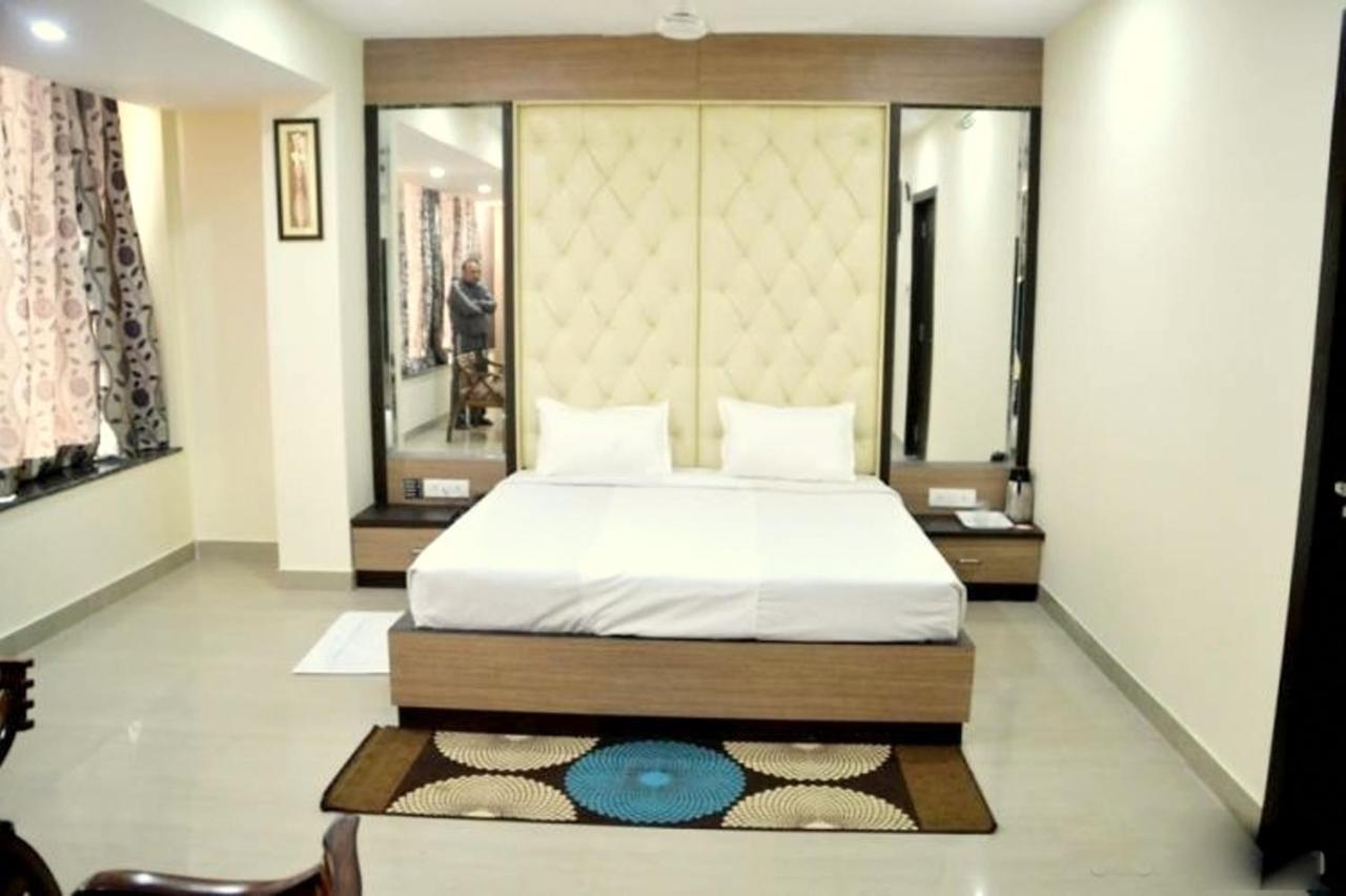Hotel Radiance Gwalior Luaran gambar