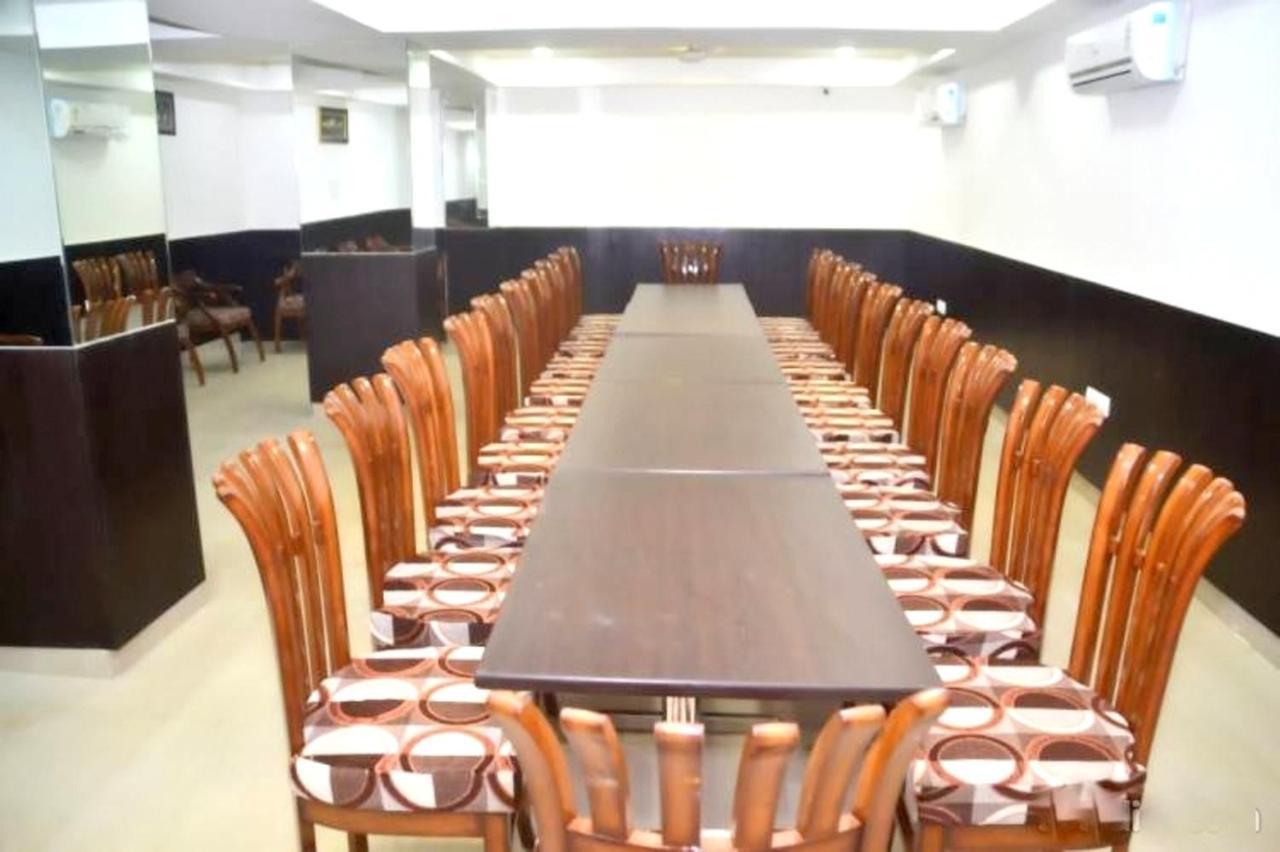 Hotel Radiance Gwalior Luaran gambar